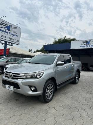 TOYOTA HILUX 2.8 SRX 4X4 CD 16V DIESEL 4P AUTOMÁTICO